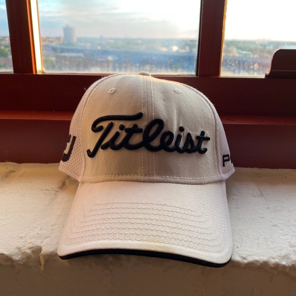 Titleist Pro V1 FJ Hat